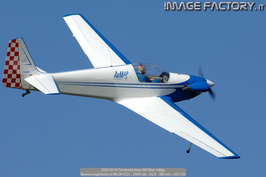 2006-09-10 Ferrara Airshow 840 Blue Voltige